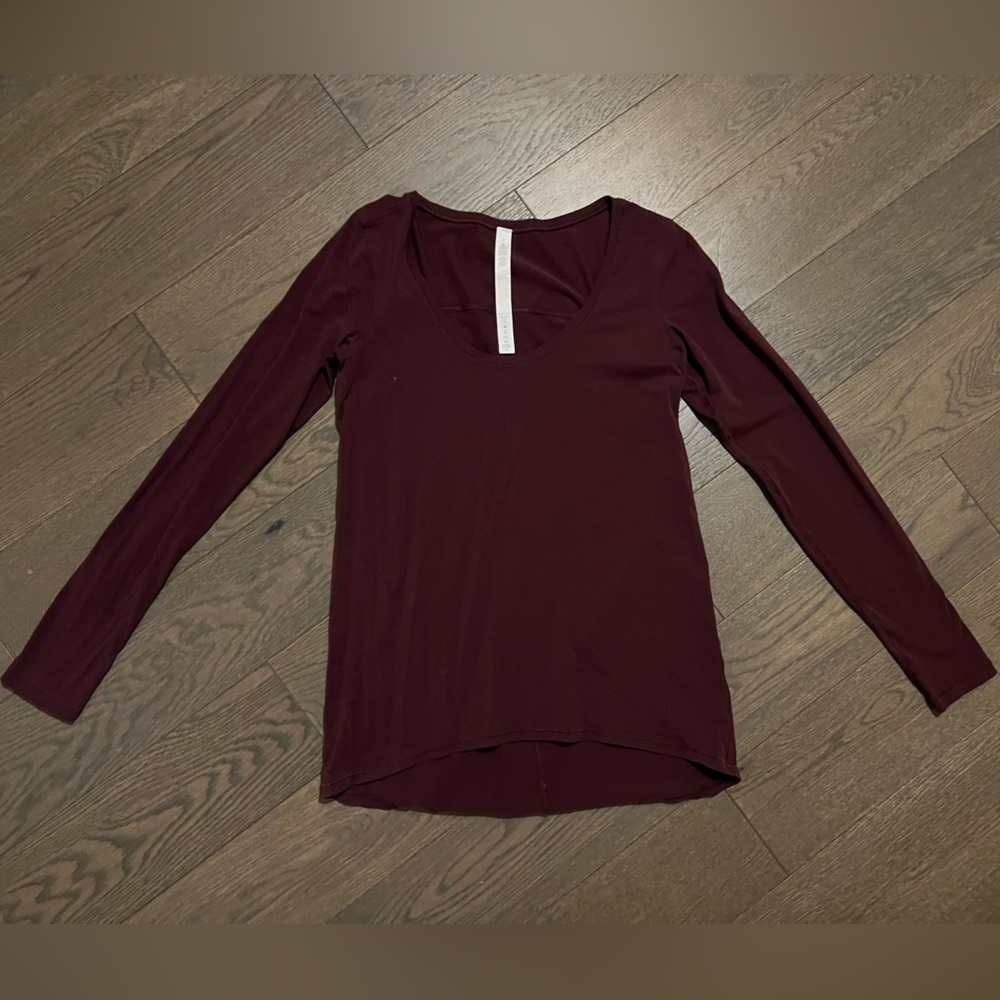 Lululemon long sleeve top in maroon